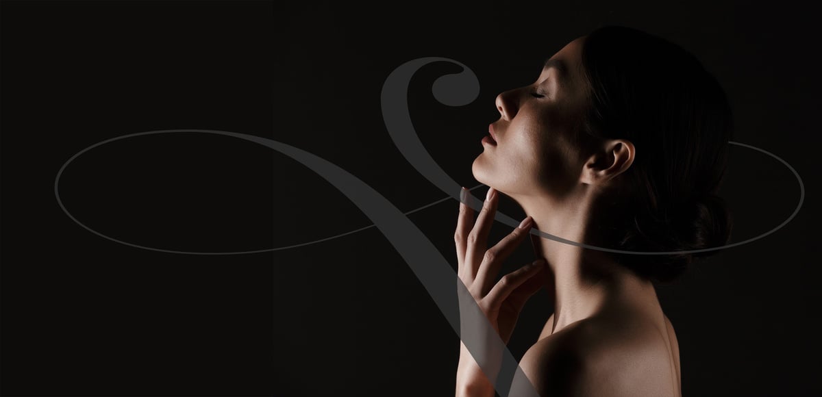 Ennis Plastic Surgery brand image featuring a model