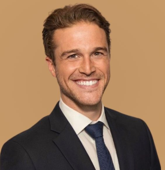 Dr. Vincent Riccelli