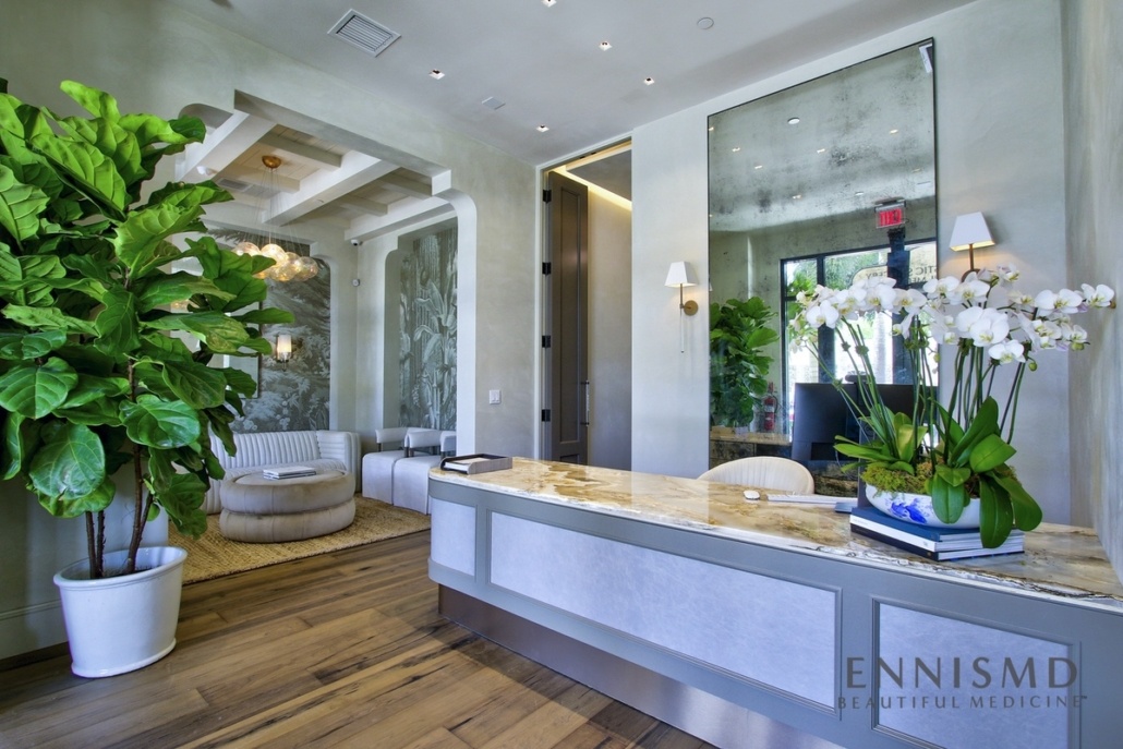 Guest checkout desk at Ennis Plastic Surgery in Boca Raton Florida Guest checkout desk at Ennis Plastic Surgery in Boca Raton Florida