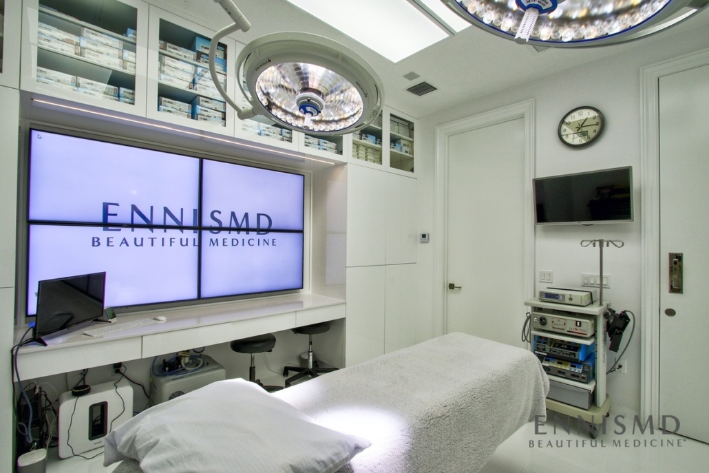 Operating Room at Ennis Plastic Surgery in Boca Raton Florida