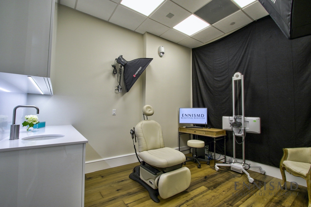 Patient consultation room 5 at Ennis Plastic Surgery in Boca Raton Florida