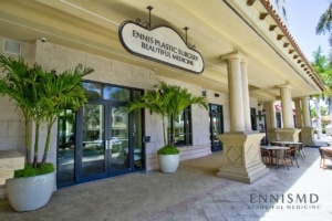 Plastic Surgery center exterior 3 entry at Ennis Plastic Surgery in Boca Raton Florida