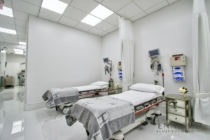 Plastic surgery patient recovery beds 3 Ennis Plastic Surgery